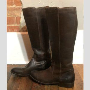 NEW Condition Melissa tall back zip Frye boots